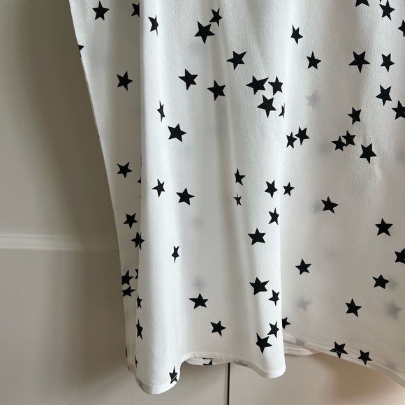 Equipment Layla Silk Cami, Size S, Bright White Star Print - Picture 7 of 12
